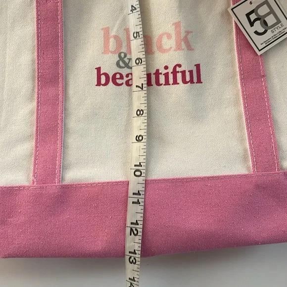 Women’s pink and white canvas tote and Barbie hat one size - Picture 7 of 10